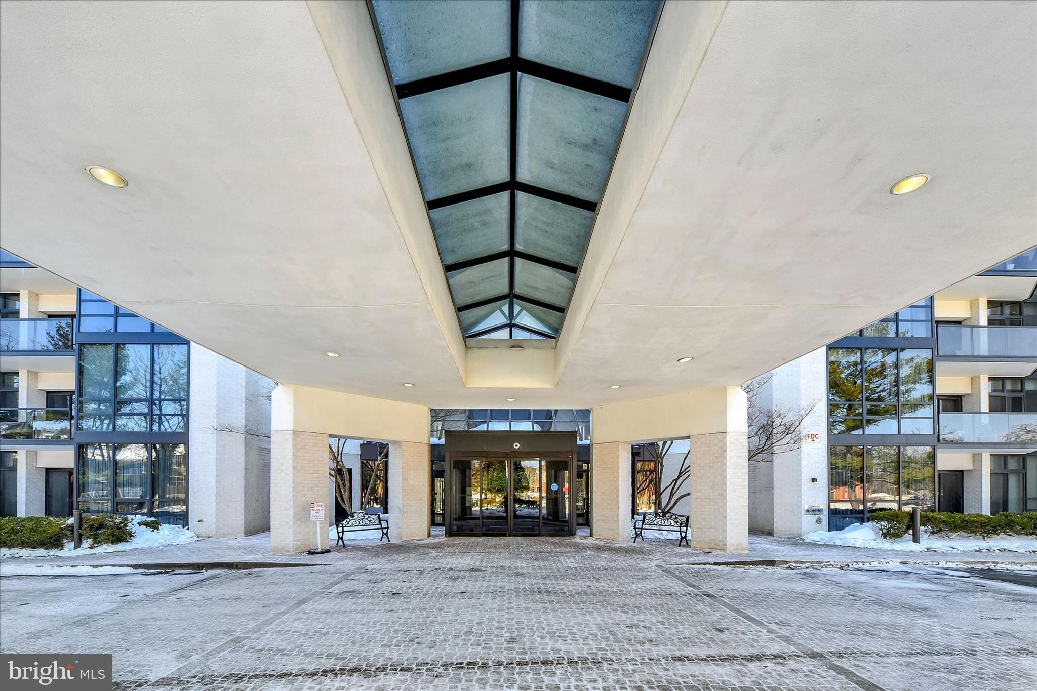 4001 Old Court Road, Unit 100 Pikesville, MD 21208 - Photo 2 of 37 COVERED ENTRY