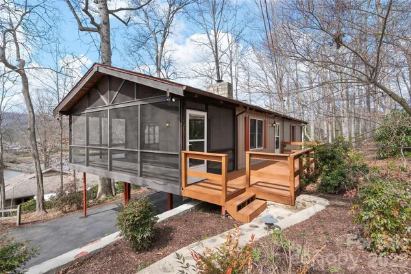 $495,900 | 436 Crum Drive, Lake Junaluska, NC 28745