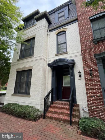 $5,200 | 1302 Duke Street, Alexandria, VA 22314