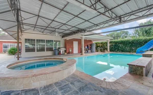 $1,175,000 | 10202 Brighton Lane, Houston, TX 77031