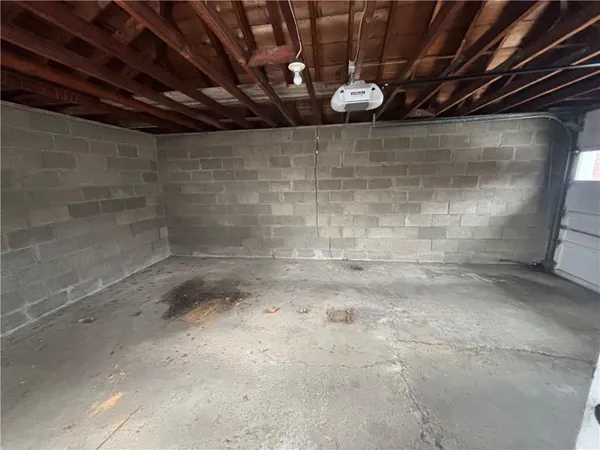 $1,500 | 938 Atlantic Avenue, Monaca, PA 15061