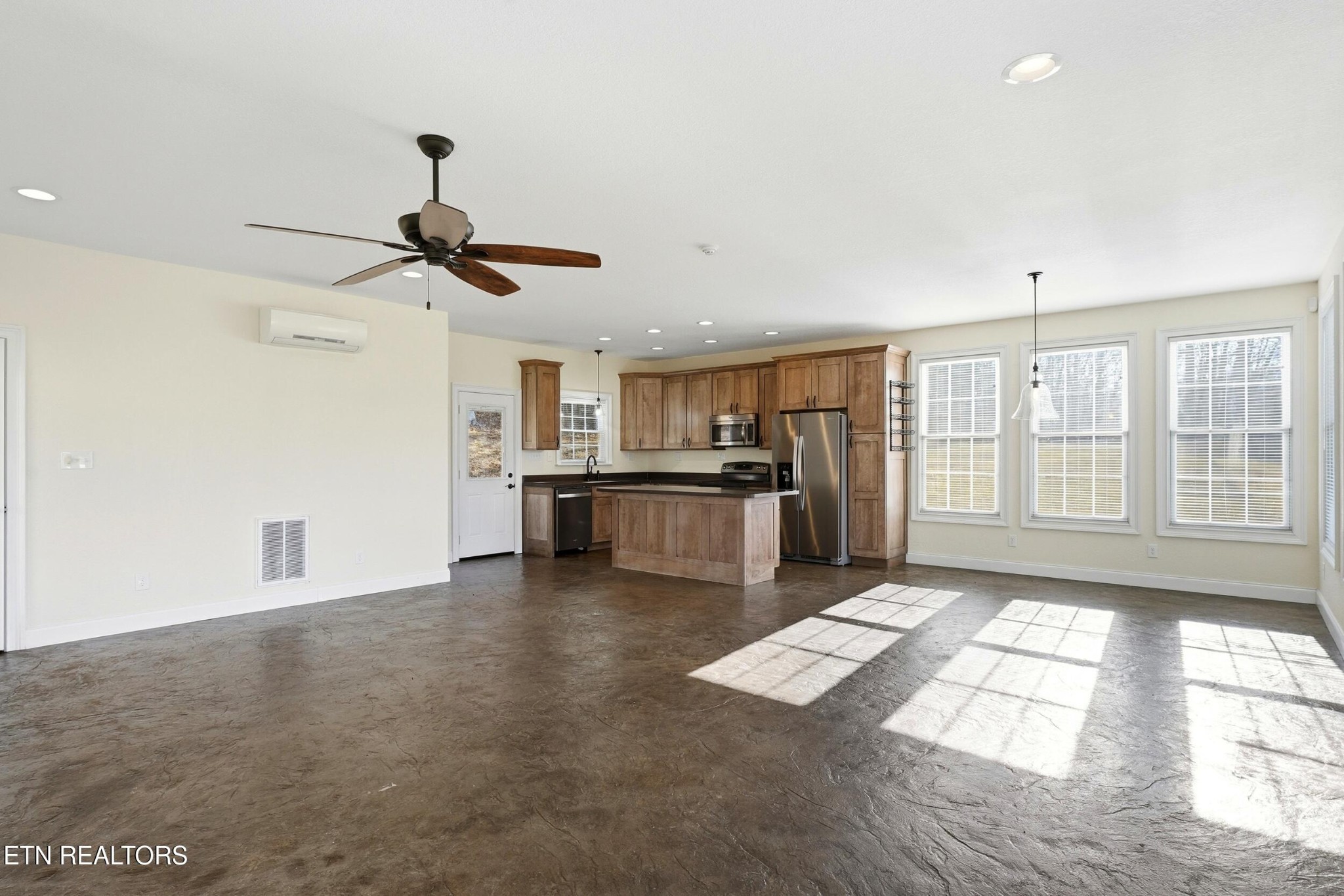 206 Old Leadmine Bend Road Sharps Chapel, TN 37866 - Photo 4 of 60 Gallery Image 4