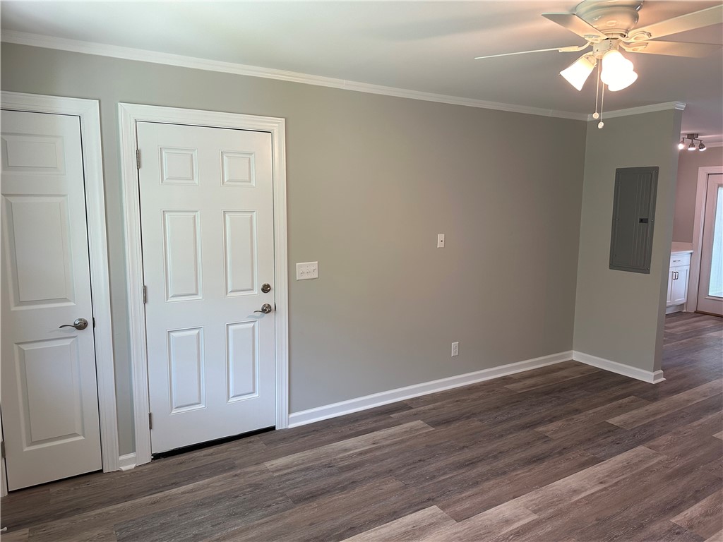 1 Ogden Street, Unit 4 Jekyll Island, GA 31527 - Photo 17 of 25 Living room