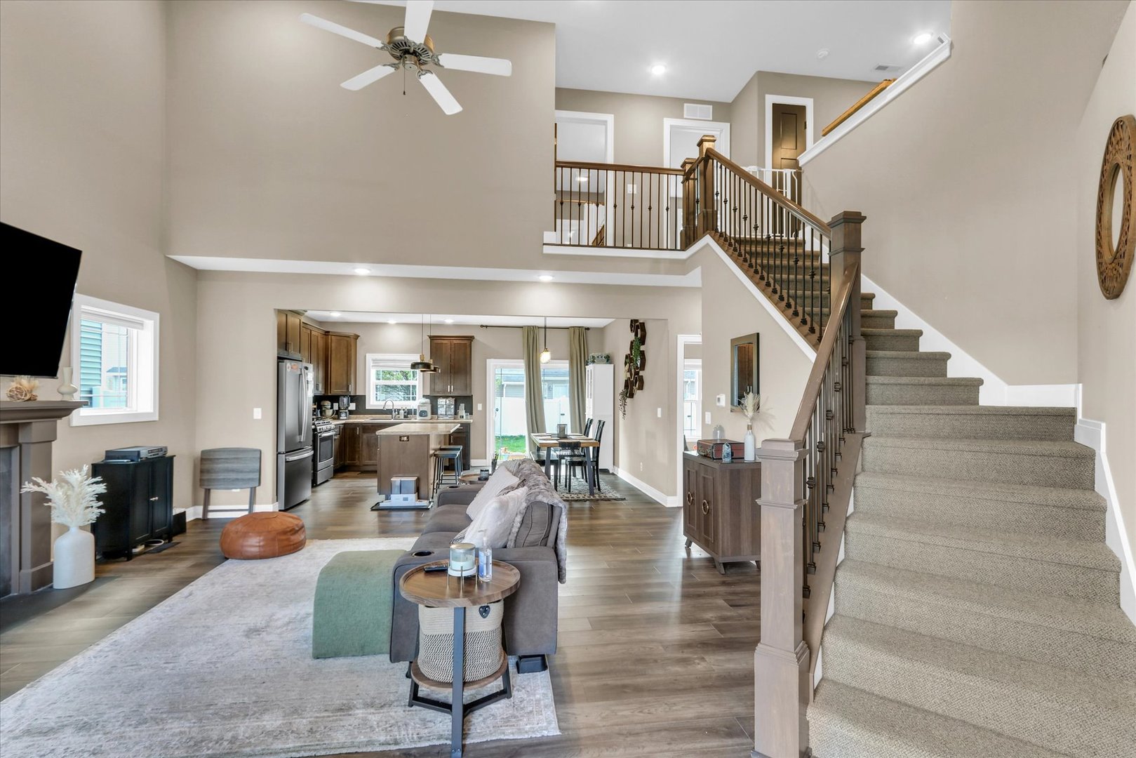 3405 Boulder Ridge Drive Champaign, IL 61822 - Photo 3 of 34