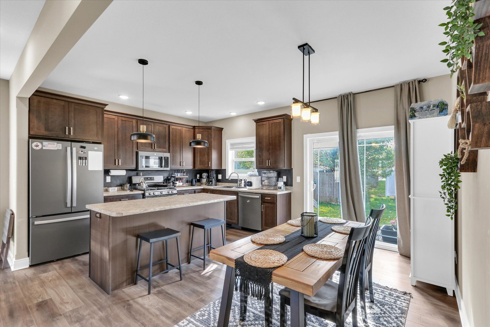 3405 Boulder Ridge Drive Champaign, IL 61822 - Photo 5 of 34