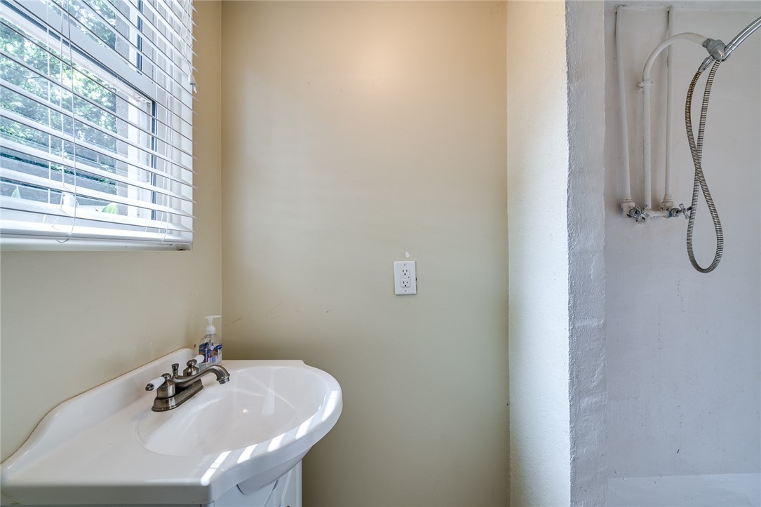 1114 Greenacres Anderson, SC 29621 - Photo 29 of 39 Gallery Image 29