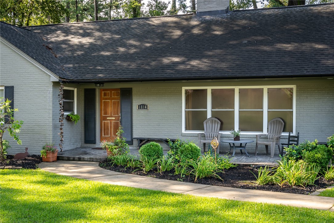 1114 Greenacres Anderson, SC 29621 - Photo 3 of 39 Gallery Image 3