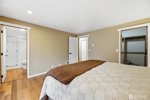 $1,555,000 | 27420 Southeast 392nd Street, Enumclaw, WA 98022