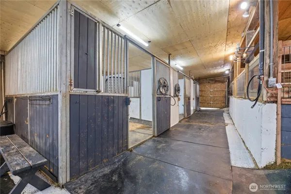 $1,555,000 | 27420 Southeast 392nd Street, Enumclaw, WA 98022