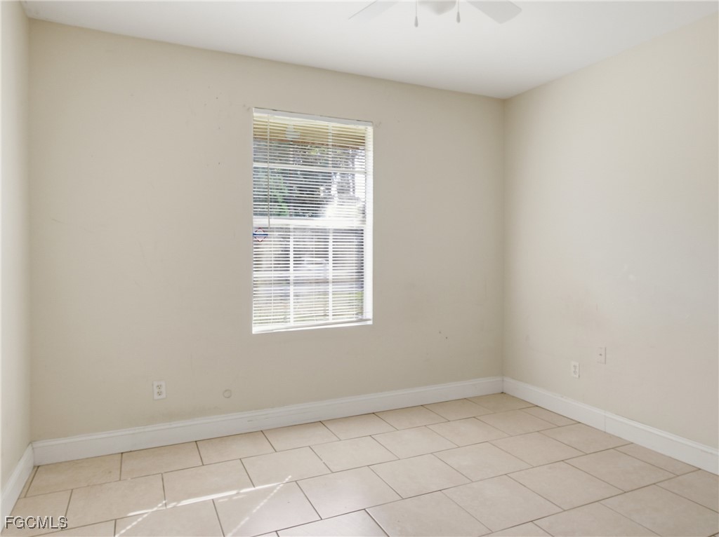 2802 2nd Street Southwest Lehigh Acres, FL 33976 - Photo 16 of 33