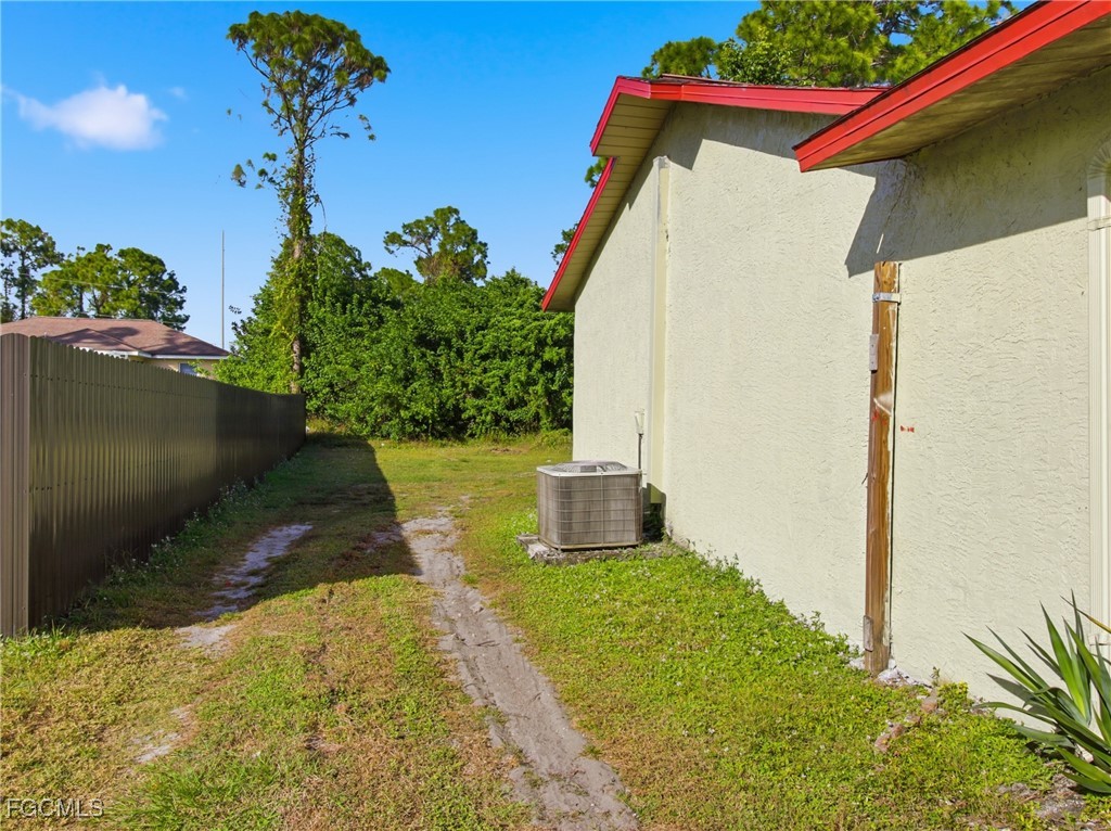 2802 2nd Street Southwest Lehigh Acres, FL 33976 - Photo 22 of 33