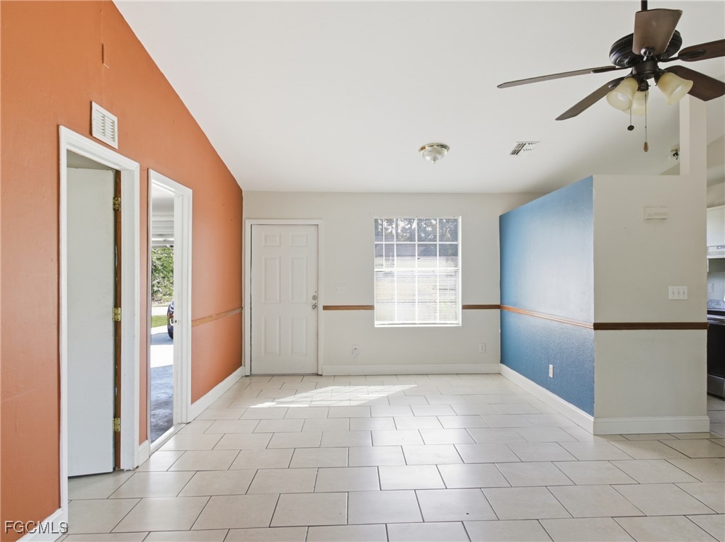 2802 2nd Street Southwest Lehigh Acres, FL 33976 - Photo 4 of 33