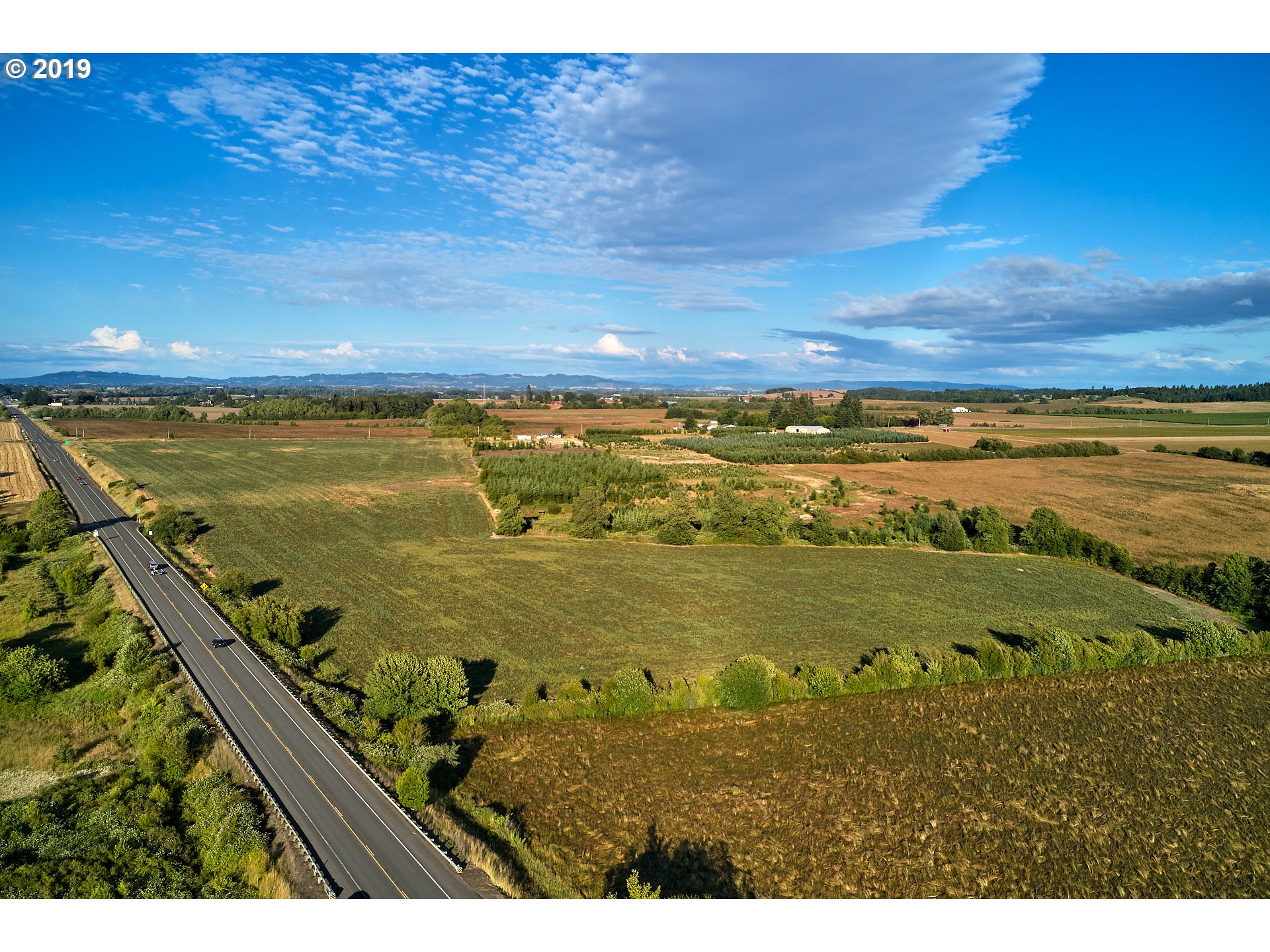 24450 Red Prairie Road Sheridan, OR 97378 - Photo 4 of 32