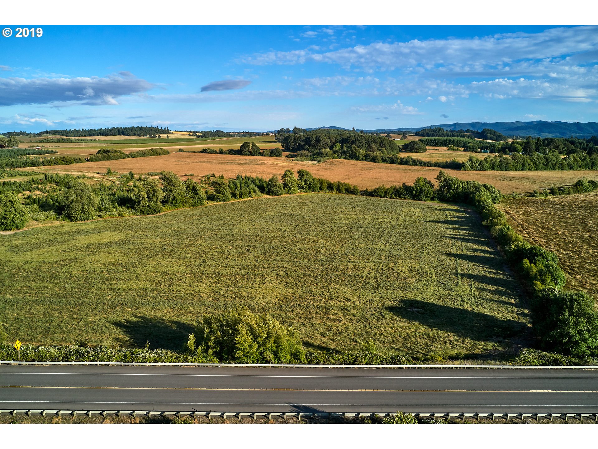 24450 Red Prairie Road Sheridan, OR 97378 - Photo 5 of 32