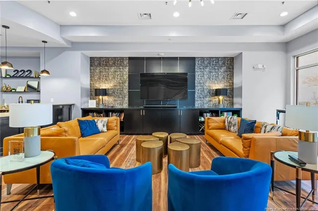 $430,000 | 222 Glenwood Avenue, Unit 208, Raleigh, NC 27603