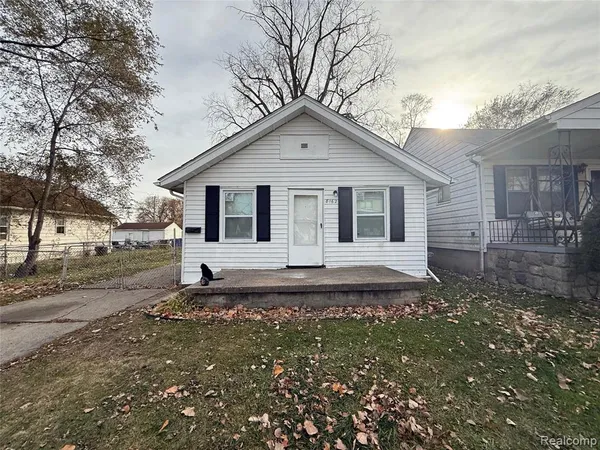 $1,000 | 8162 Orchard Avenue, Warren, MI 48089