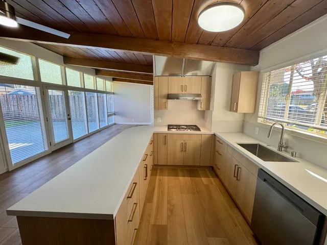 $4,995 | 554 Maple Avenue, Sunnyvale, CA 94085