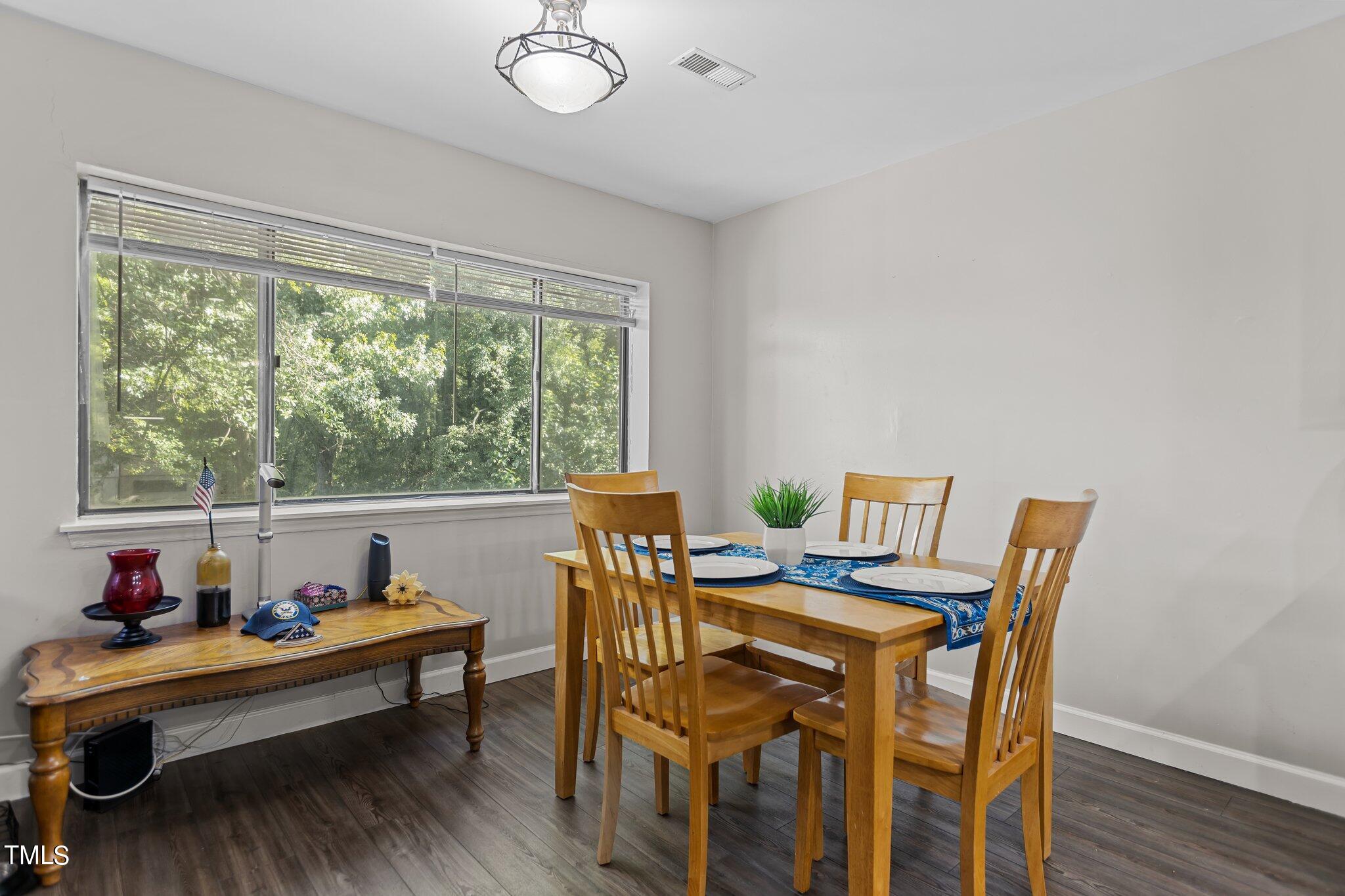 5022 Flint Ridge Place, Unit 5022 Raleigh, NC 27609 - Photo 5 of 35 5-web-or-mls-IMGL6793