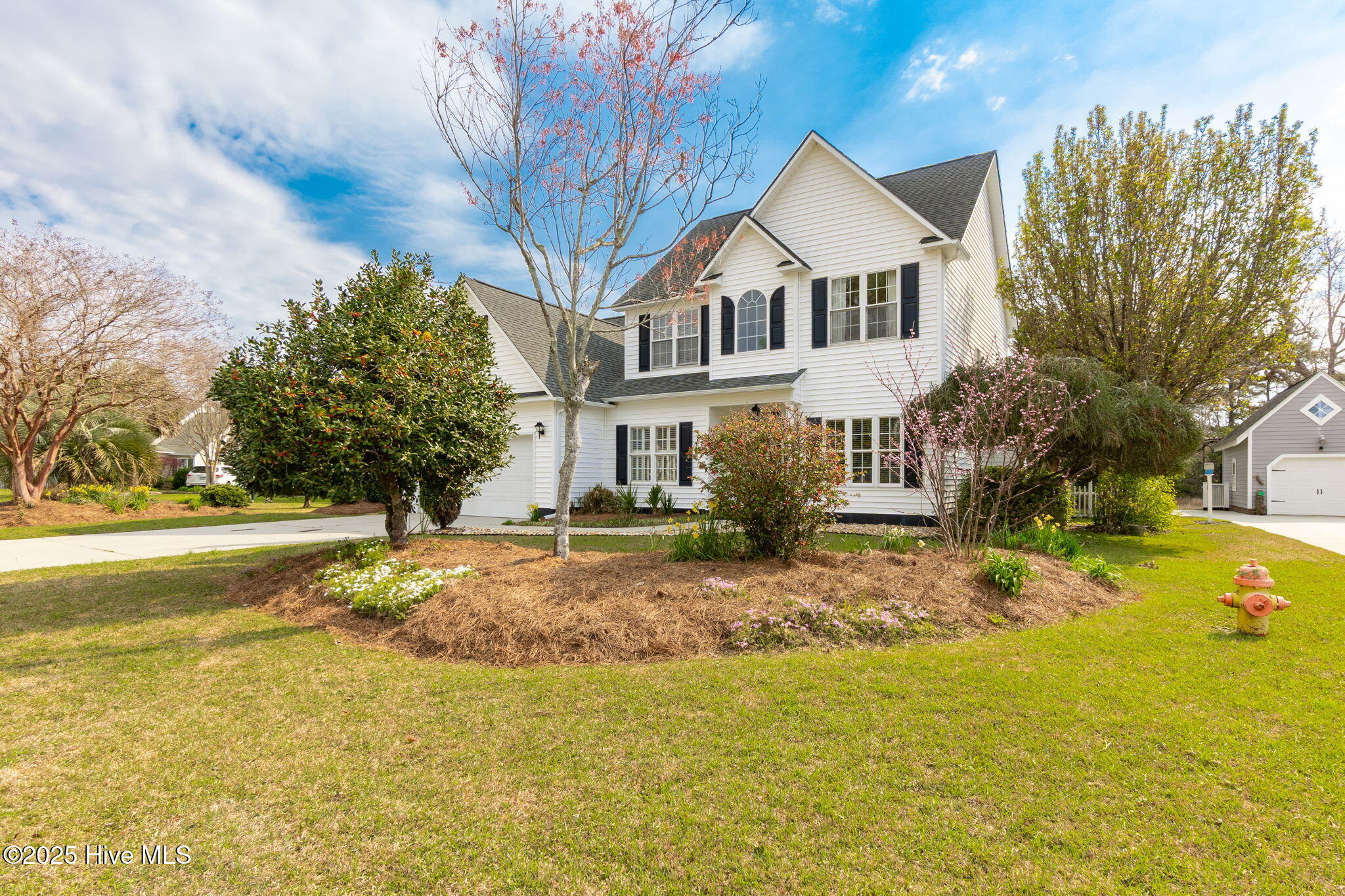 111 Plantation Circle Beaufort, NC 28516 - Photo 1 of 62 Main