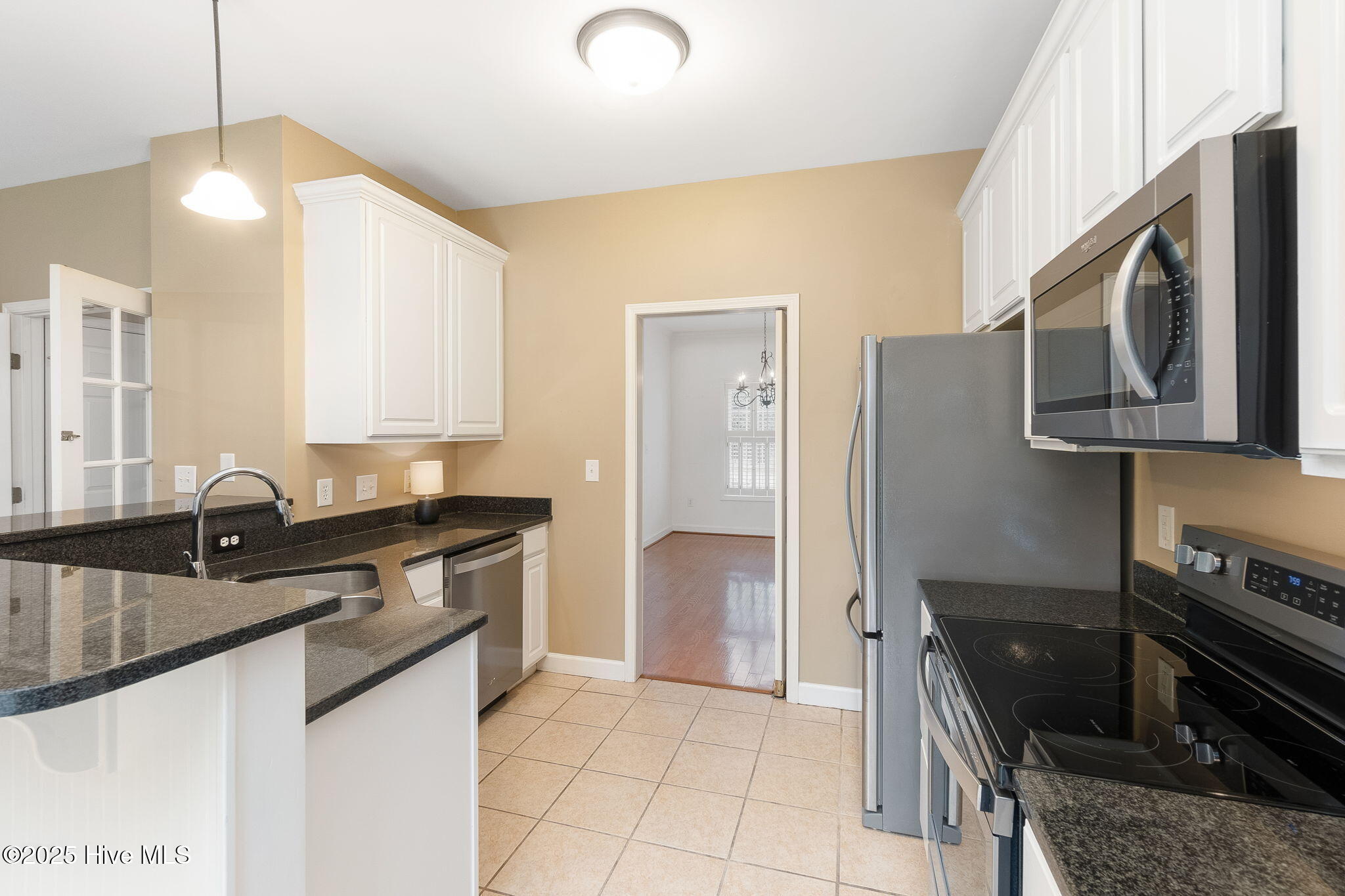 111 Plantation Circle Beaufort, NC 28516 - Photo 14 of 62 Stainless appliances