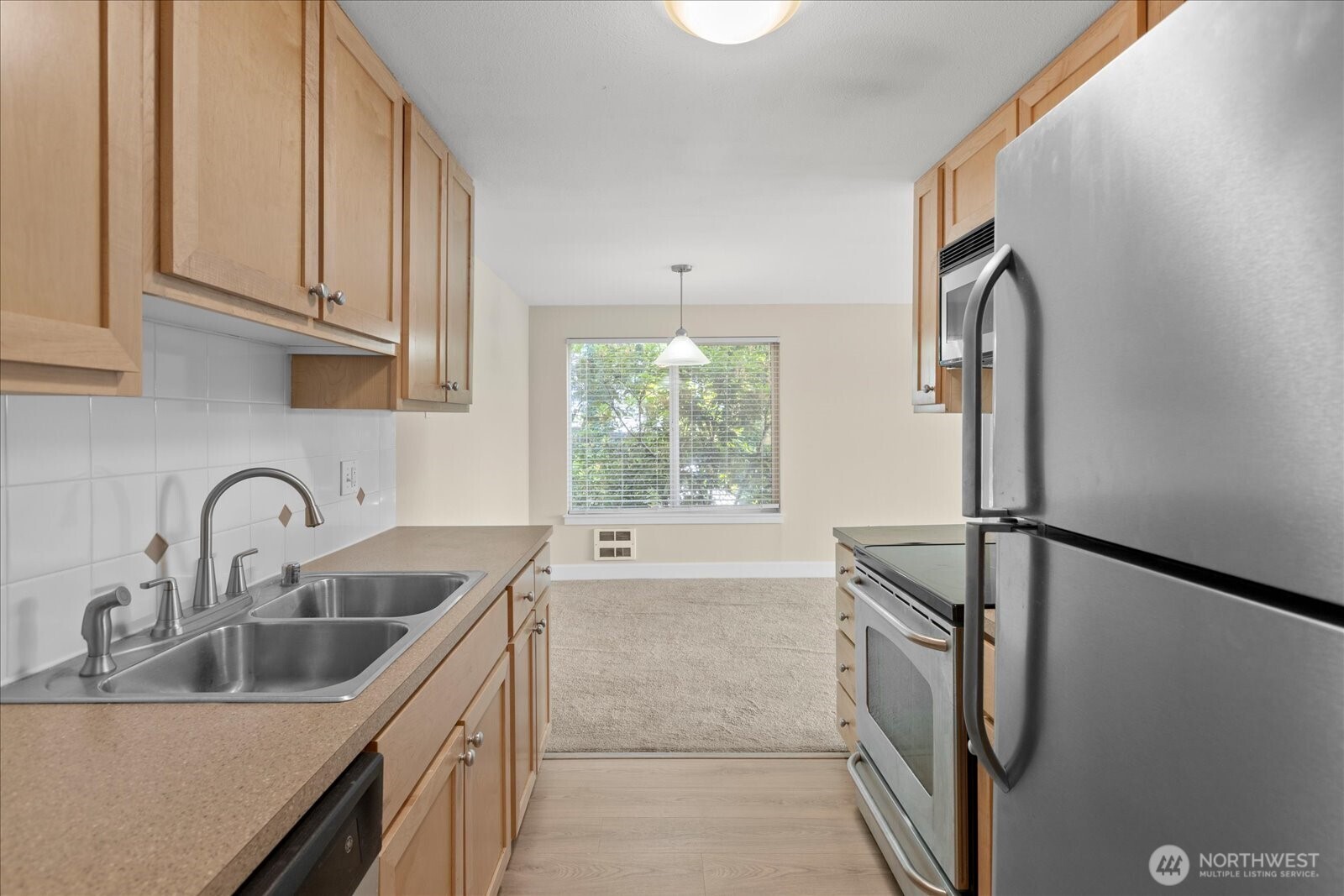 8017 234th Street Southwest, Unit 317 Edmonds, WA 98026 - Photo 17 of 39