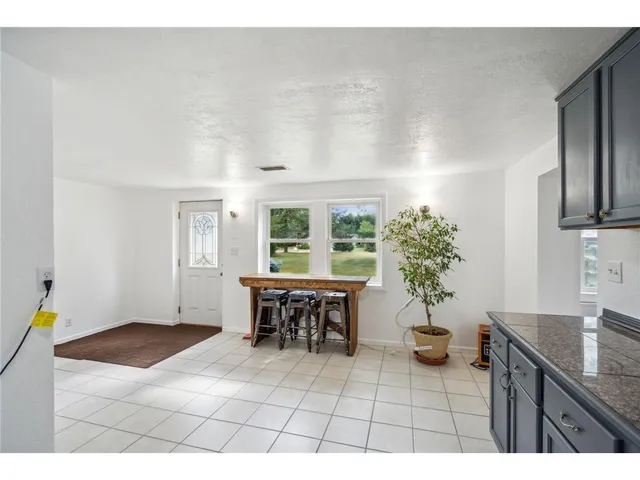 $279,999 | 7527 Newton Avenue North, Brooklyn Park, MN 55444