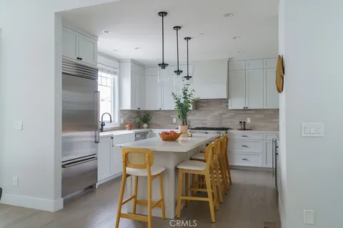 $1,999,000 | 809 19th Street, Hermosa Beach, CA 90254