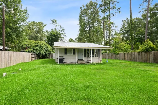 $99,900 | 31933 Shelly Drive, Springfield, LA 70462