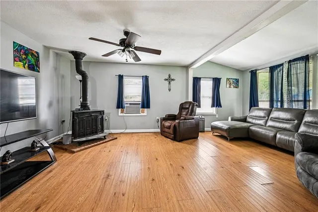 $99,900 | 31933 Shelly Drive, Springfield, LA 70462