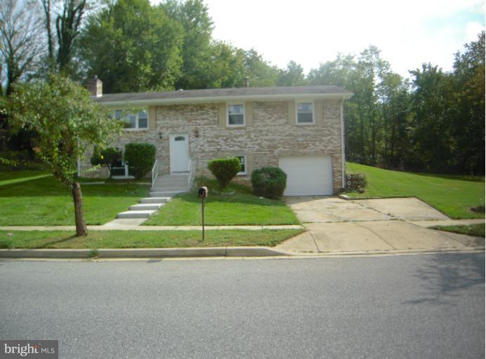2717 Kingsway Road Fort Washington, MD 20744 - Photo 10 of 17 Exterior (Front)
