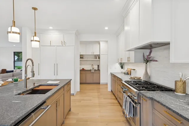 $2,799,000 | 110 Crescent Court, Wading River, NY 11792