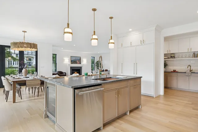 $2,799,000 | 110 Crescent Court, Wading River, NY 11792