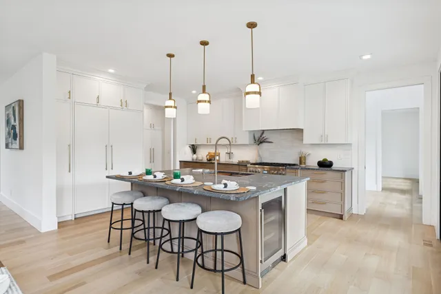 $2,799,000 | 110 Crescent Court, Wading River, NY 11792