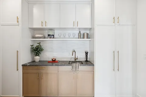 $2,799,000 | 110 Crescent Court, Wading River, NY 11792