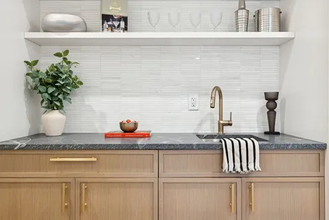 $2,799,000 | 110 Crescent Court, Wading River, NY 11792