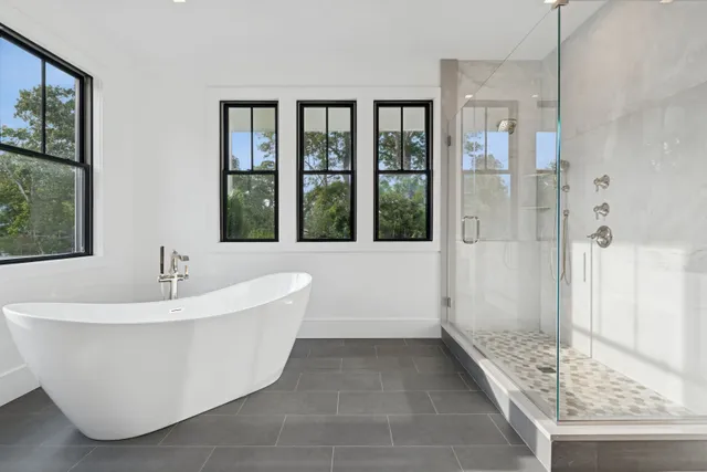 $2,799,000 | 110 Crescent Court, Wading River, NY 11792