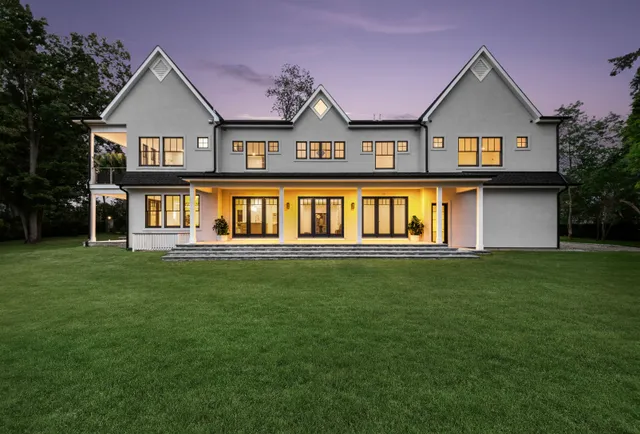 $2,799,000 | 110 Crescent Court, Wading River, NY 11792