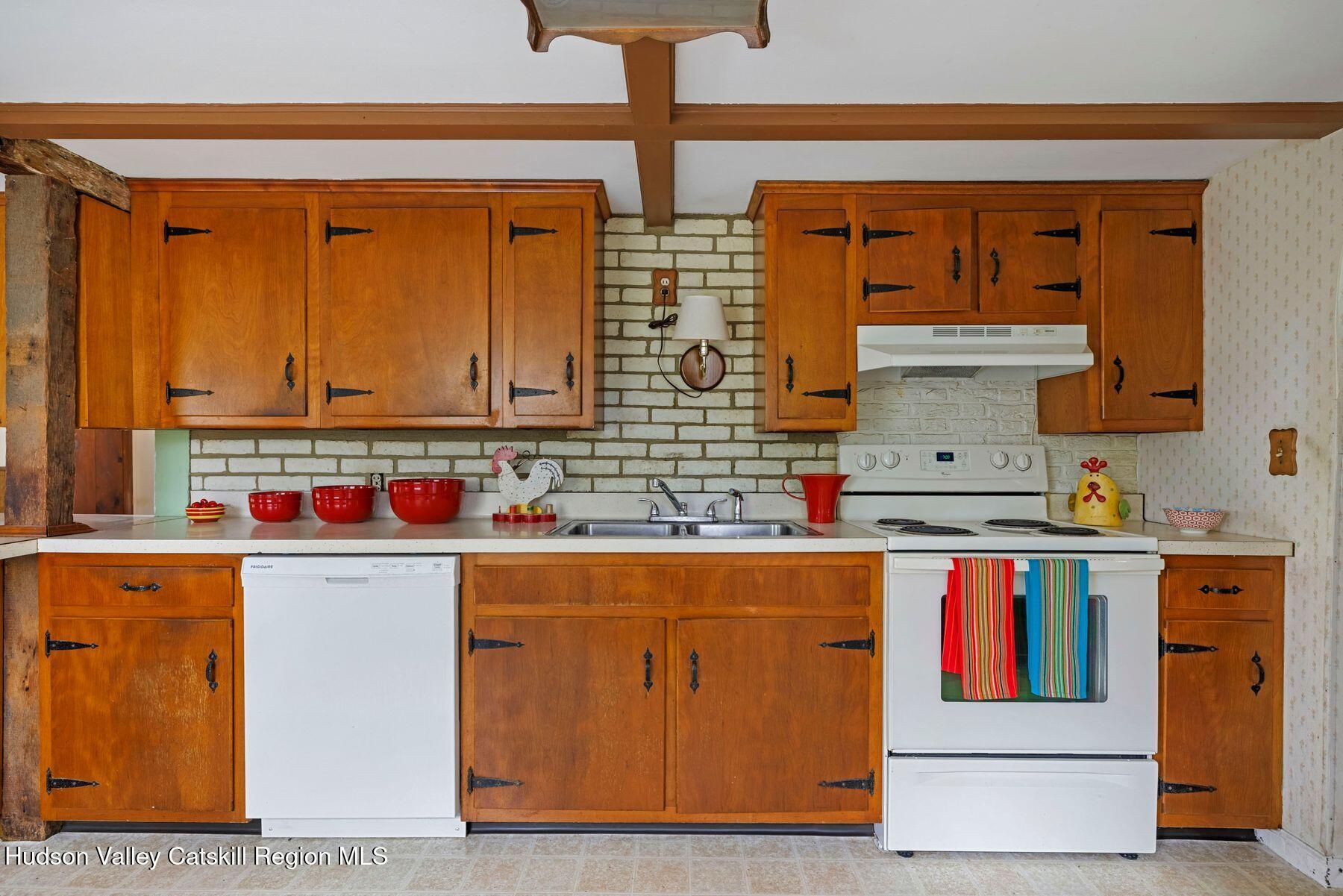294 Fish Creek Road Saugerties, NY 12477 - Photo 7 of 55 photo_online_032