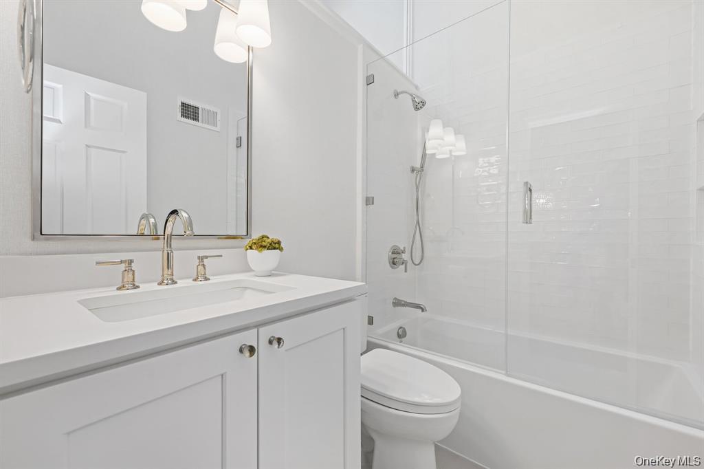 1054 Boston Post Road Rye, NY 10580 - Photo 14 of 22