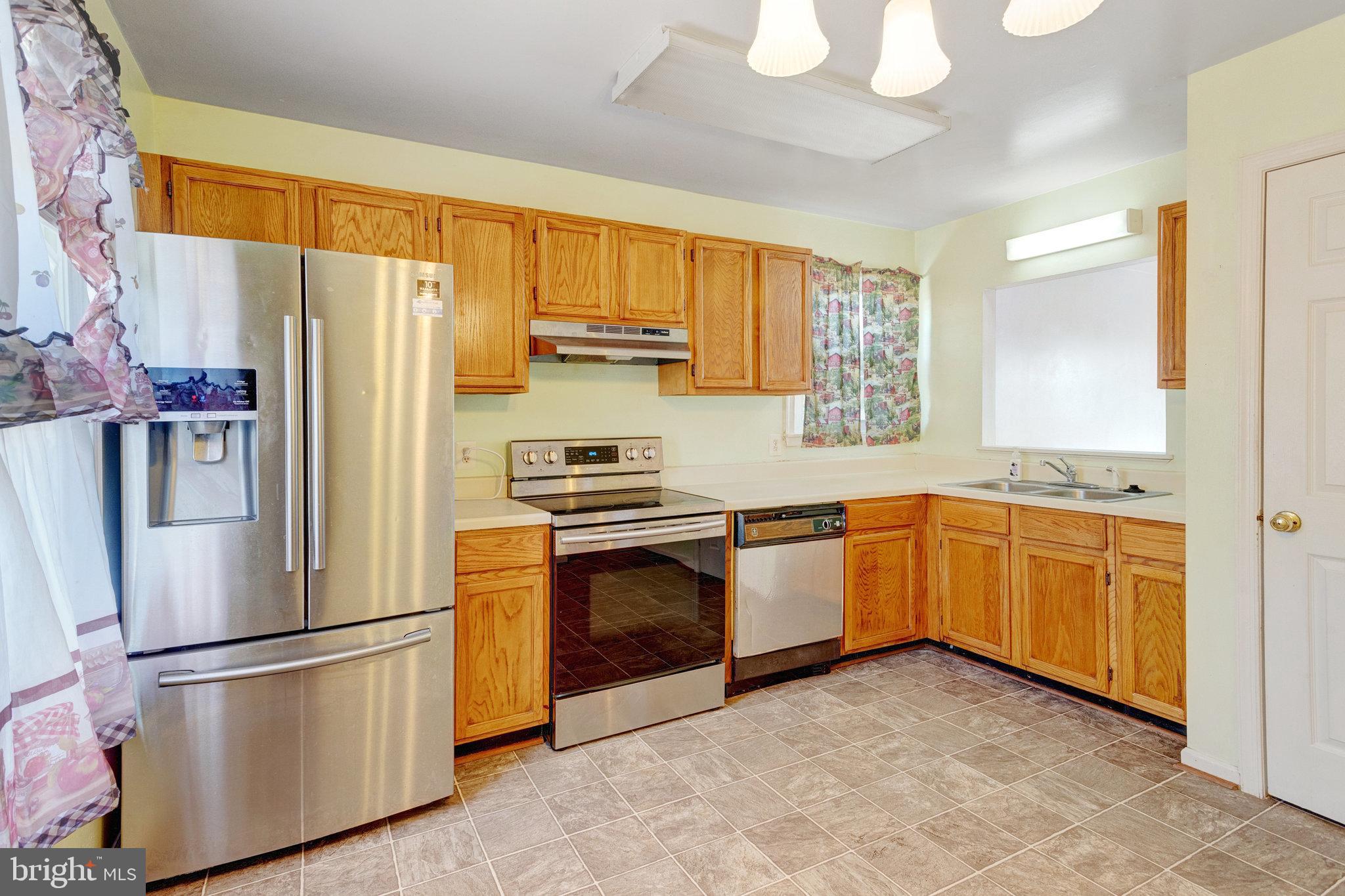 10627 Leavells Road Fredericksburg, VA 22407 - Photo 3 of 14