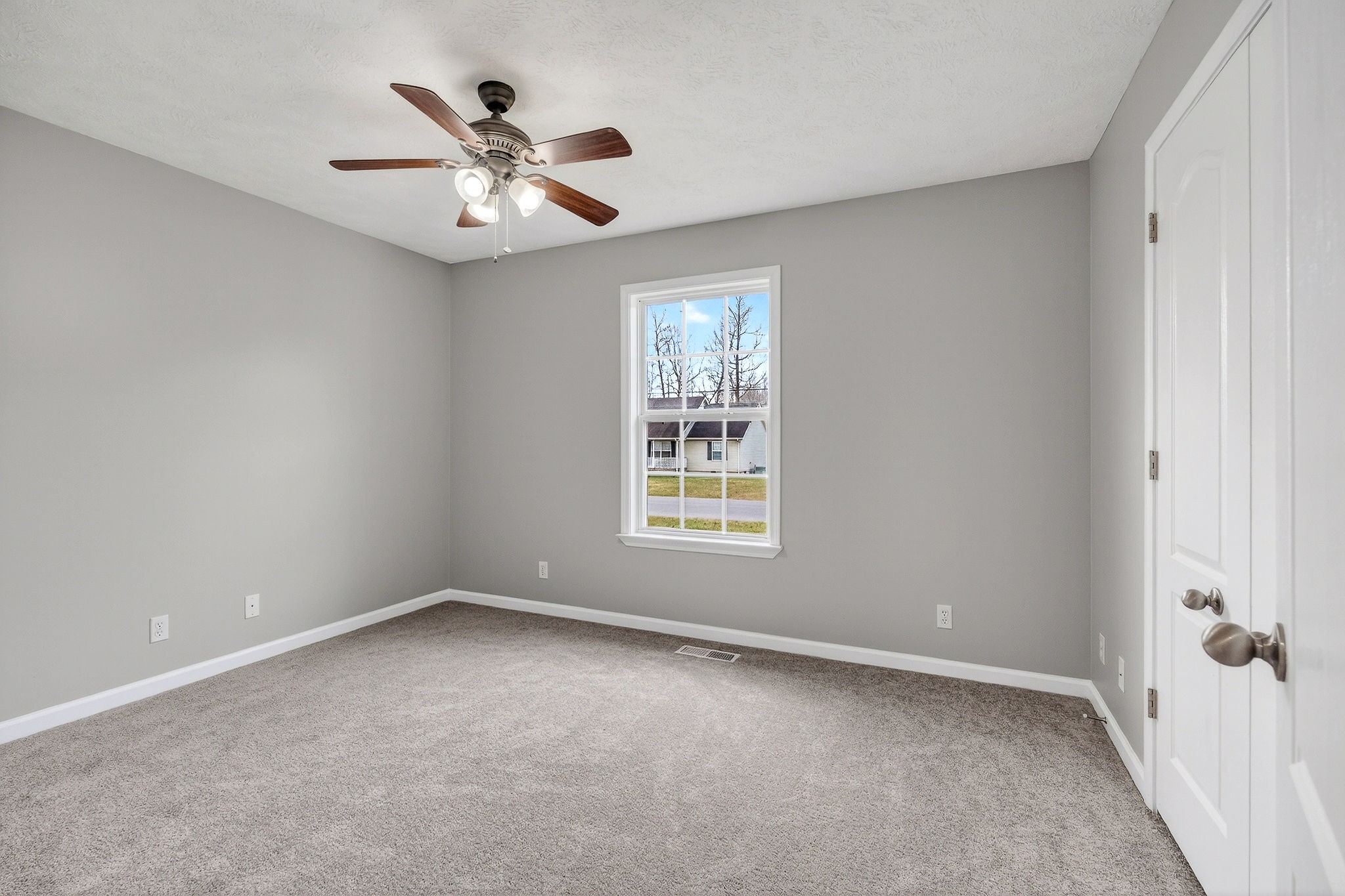 325 Indian Springs Circle Manchester, TN 37355 - Photo 22 of 29 a view of an empty room with a window