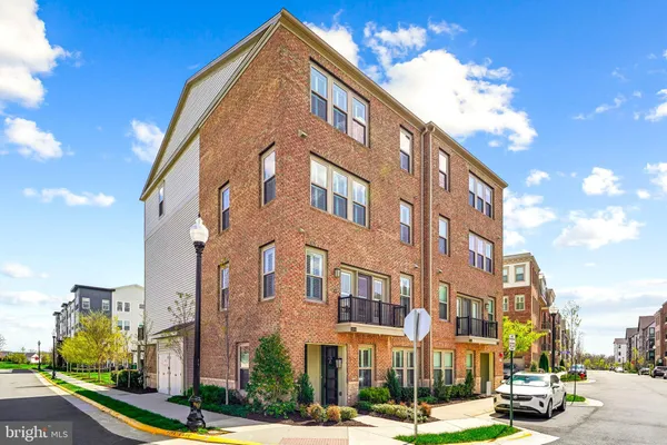 $569,999 | 23608 Havelock Walk Terrace, Ashburn, VA 20148