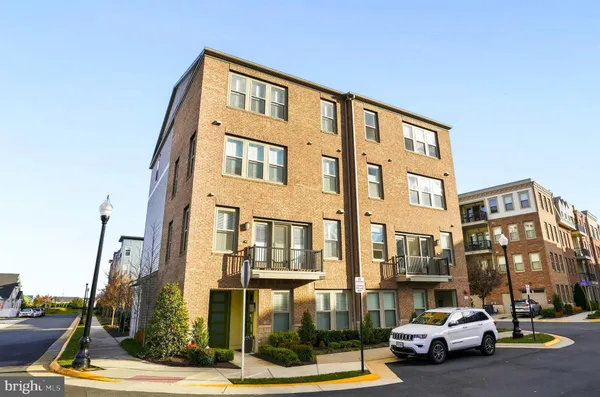 $569,999 | 23608 Havelock Walk Terrace, Ashburn, VA 20148