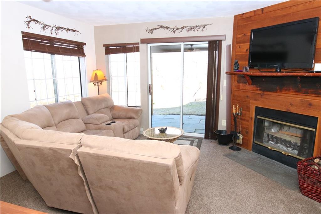 2007 South Ridge Terrace Hidden Valley, PA 15502 - Photo 2 of 23 Gallery Image 2