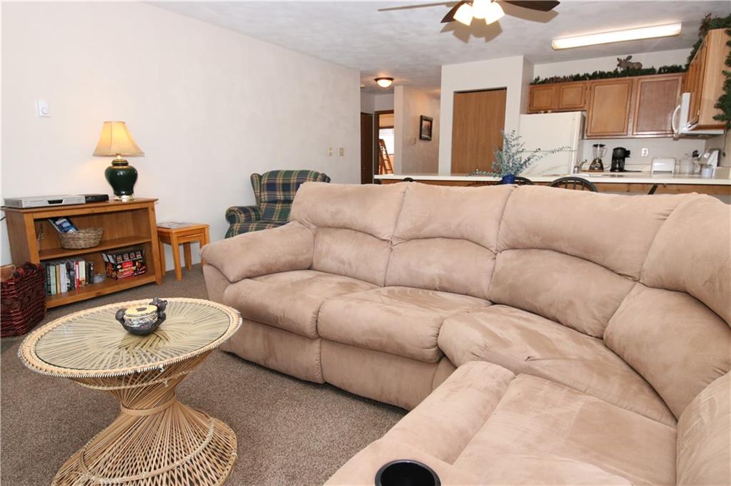 2007 South Ridge Terrace Hidden Valley, PA 15502 - Photo 5 of 23 Gallery Image 5