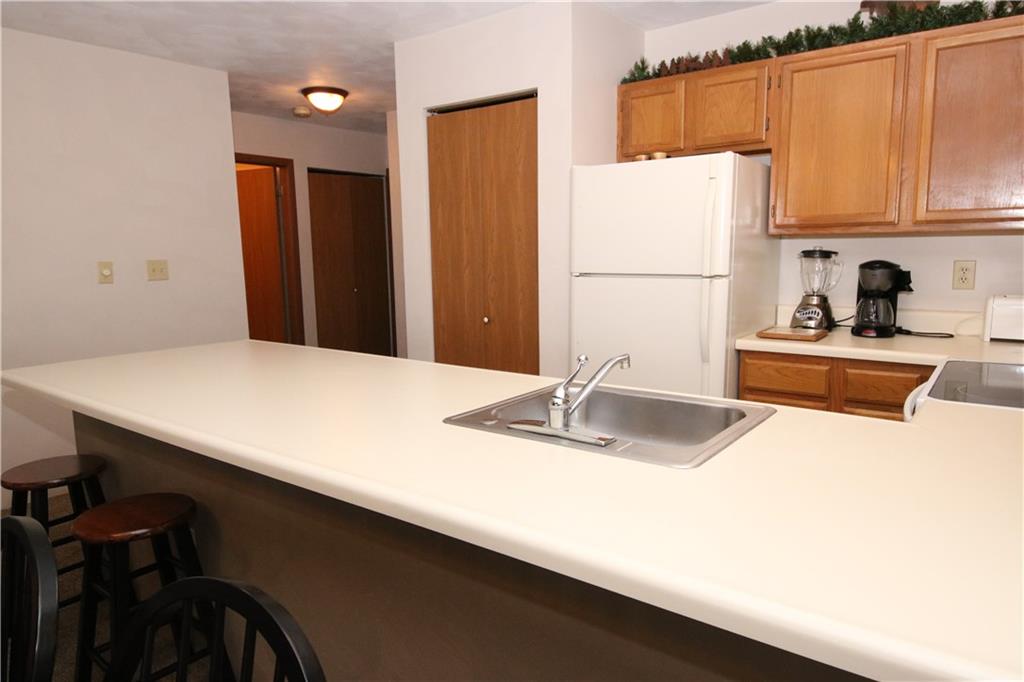 2007 South Ridge Terrace Hidden Valley, PA 15502 - Photo 10 of 23 Gallery Image 10