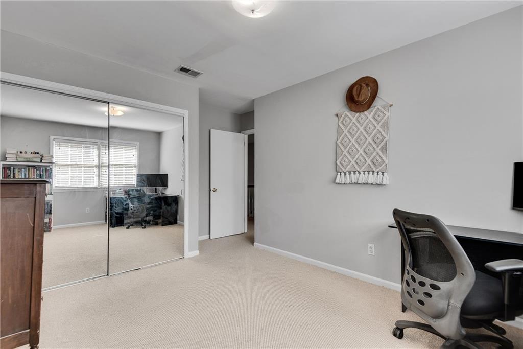6520 Roswell Road, Unit 11 Atlanta, GA 30328 - Photo 23 of 31 Gallery Image 23