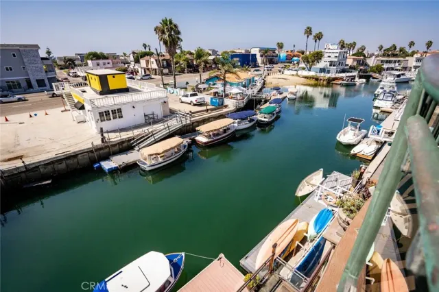 a view of a house with outdoor space
