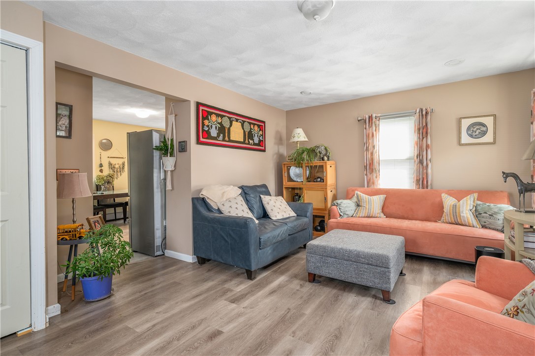 1547 Mendon Road Cumberland, RI 02864 - Photo 6 of 26