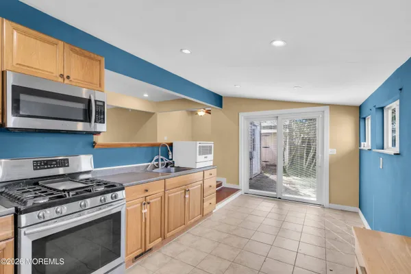 $410,000 | 17 Anchorage Boulevard, Bayville, NJ 08721